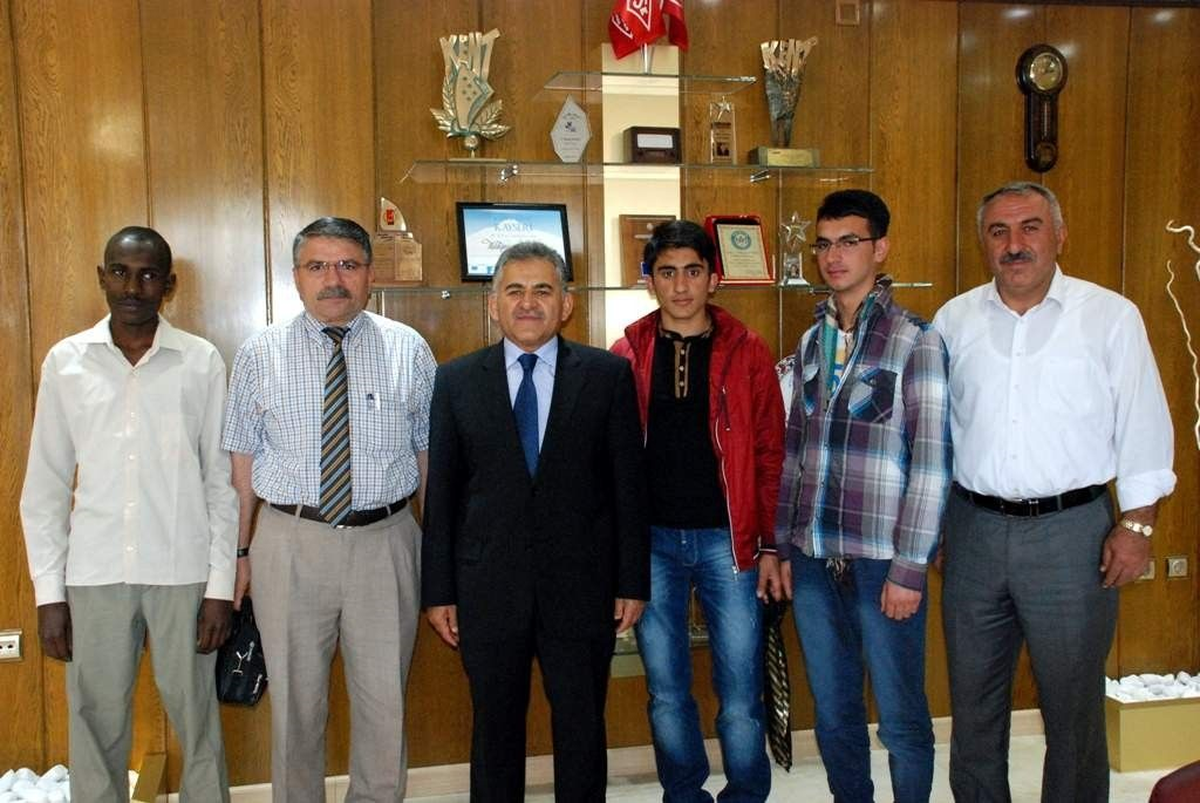 Misafir Öğrenciler Melikgazi Belediyesini Ziyaret Etti