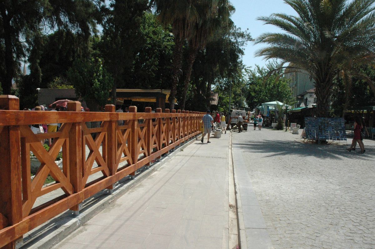 Noel Baba Müzesine 'Çit Makyajı' Yapıldı