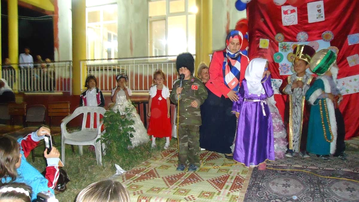 Pazarlar İlkokulu\'ndan Coşkulu Okuma Bayramı