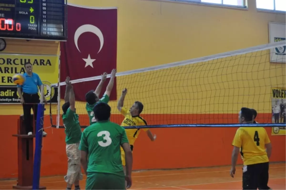 Seydişehir Belediyesi 4. Voleybol Turnuvasında Sona Doğru