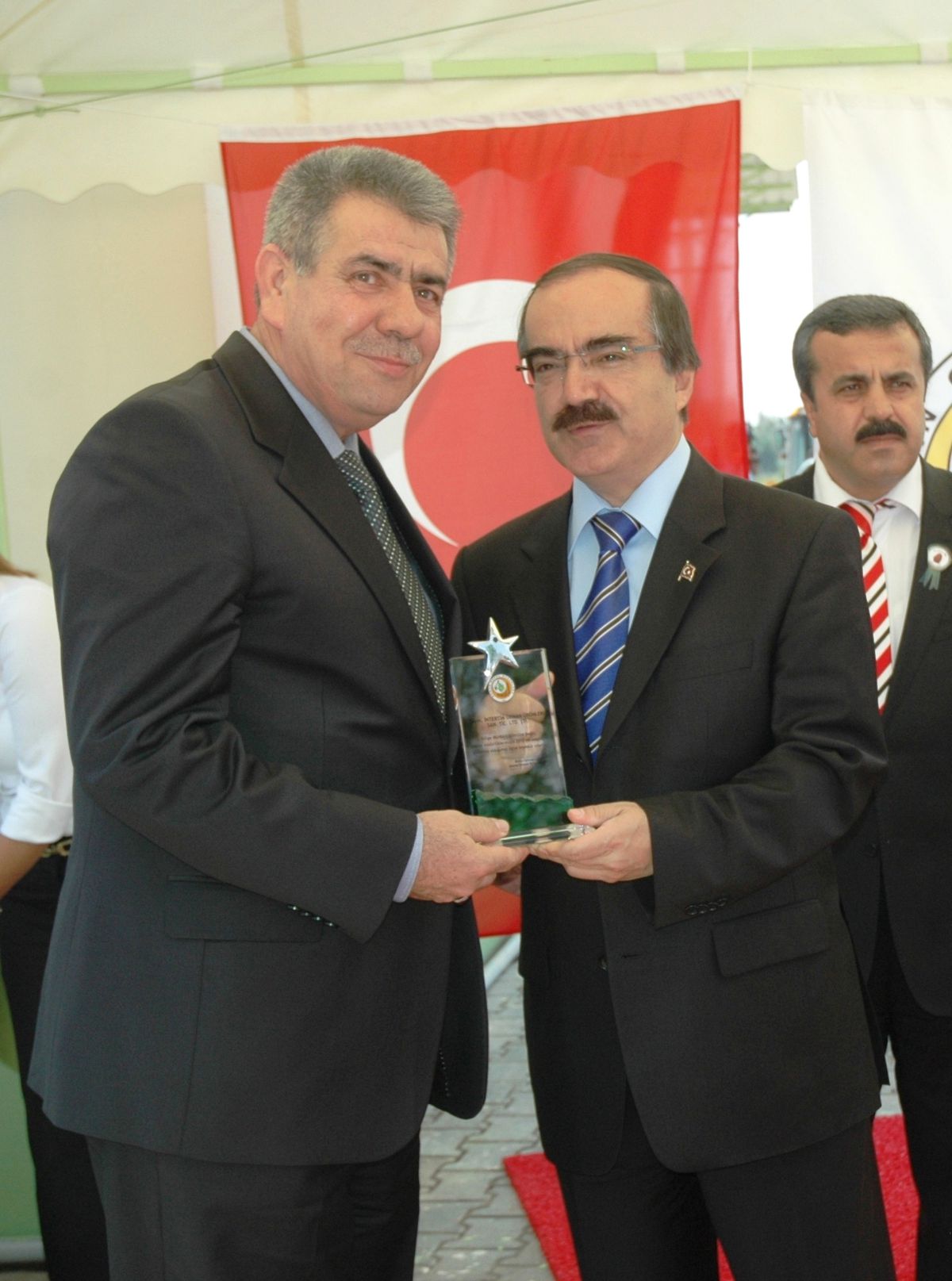 Vali Coş: "Yeşili Korumak İçin Barışcıl Olunmalı"