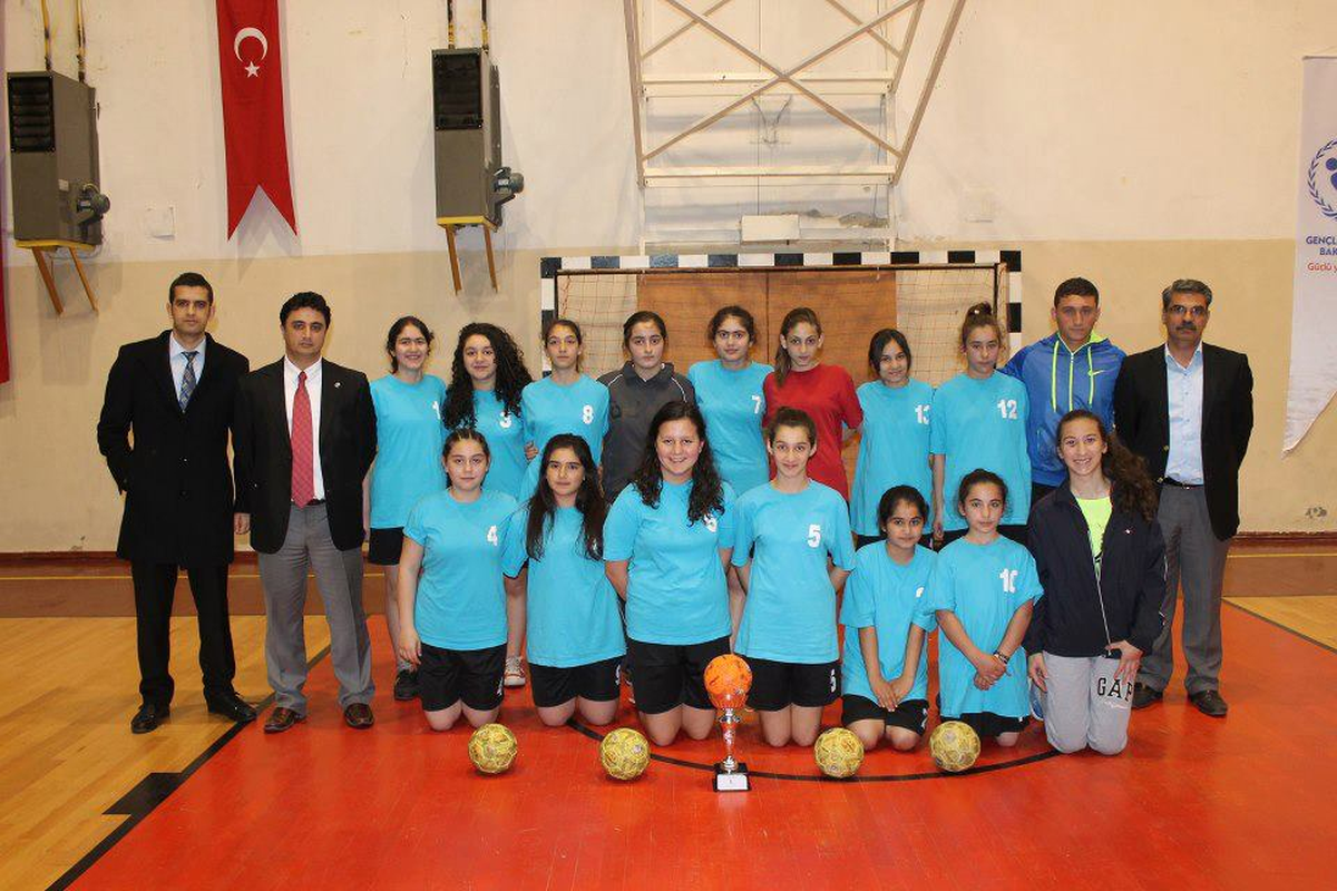 Yalovalı Hentbolcular Hayal Kırıklığı Yaşadı
