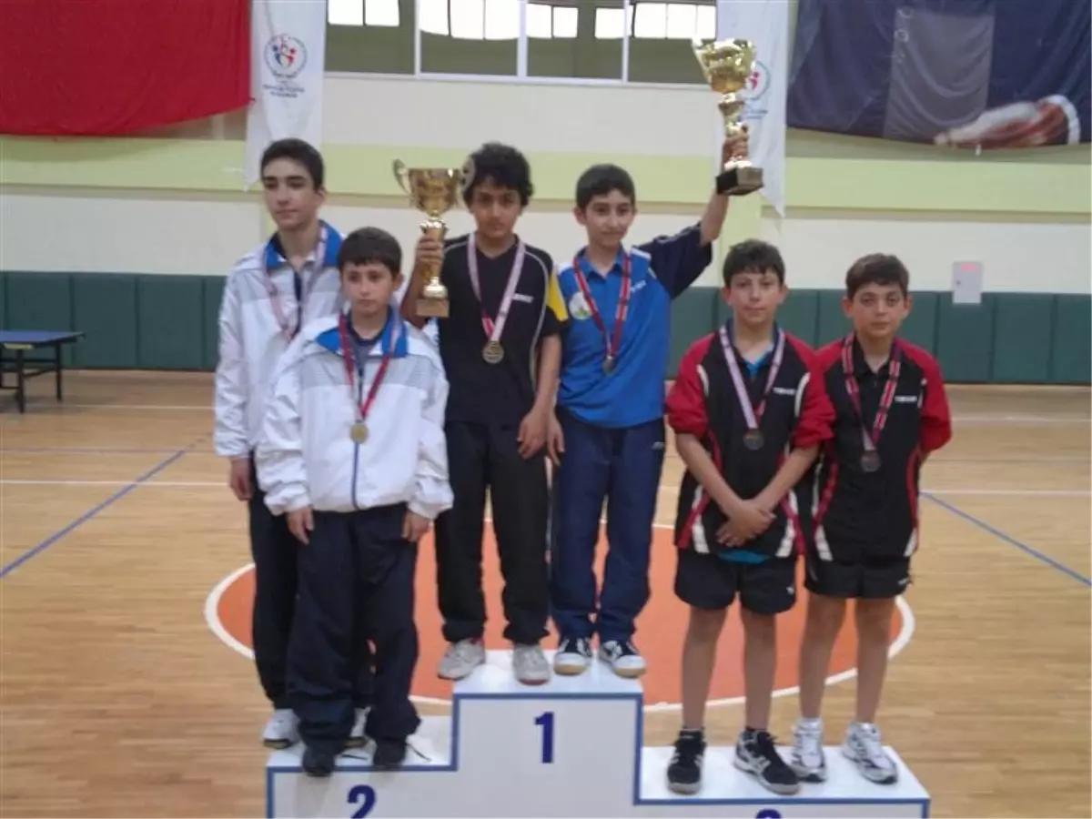 Yalovalı Raketler Başarıya Doymuyor