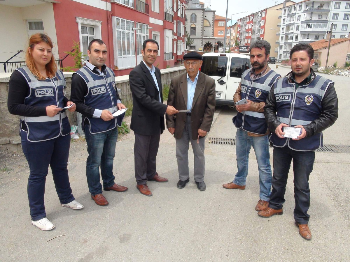 Emniyetten Hırsızlık Olaylarına Broşürlü Uyarı