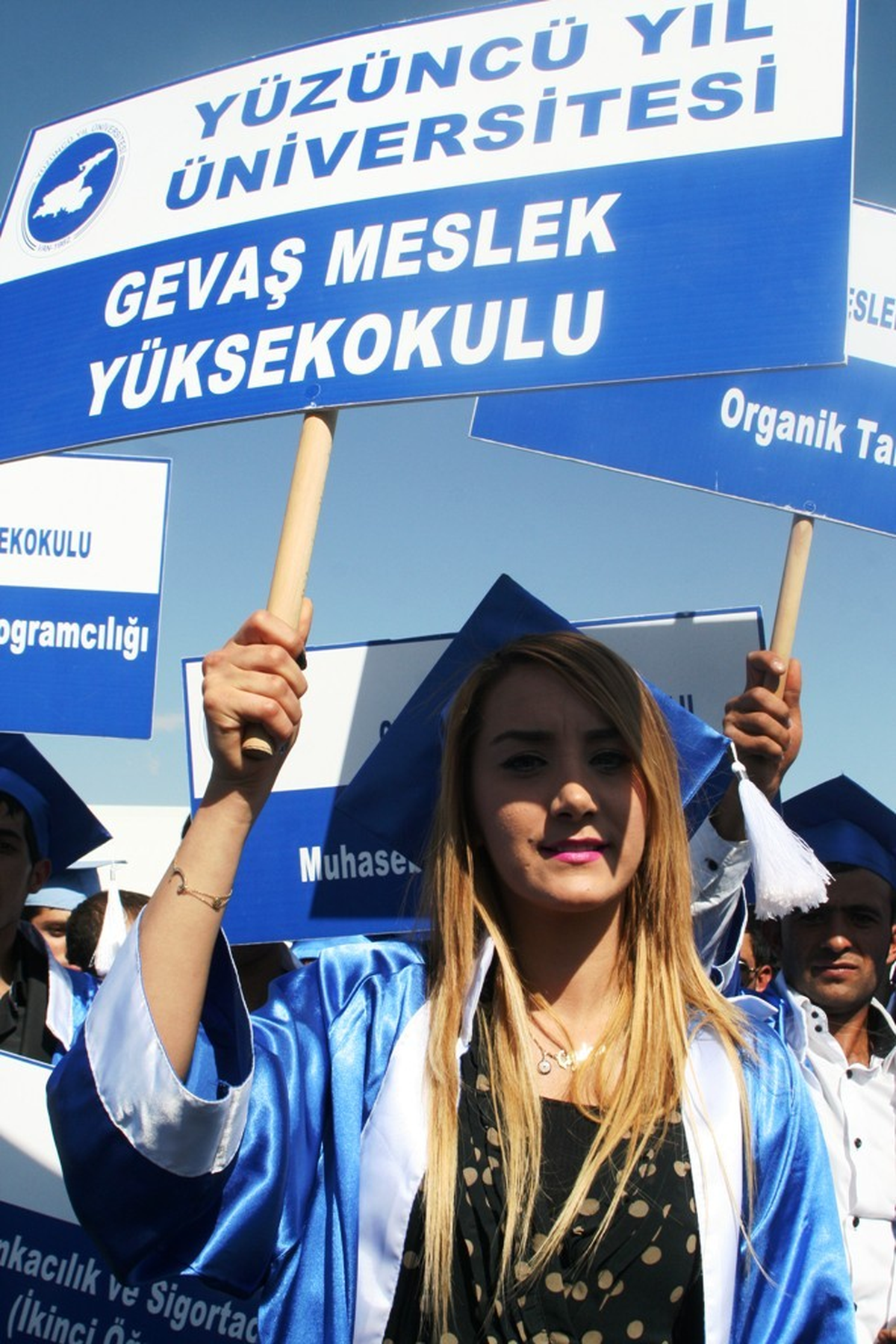 Yyü\'de Mezuniyet Coşkusu