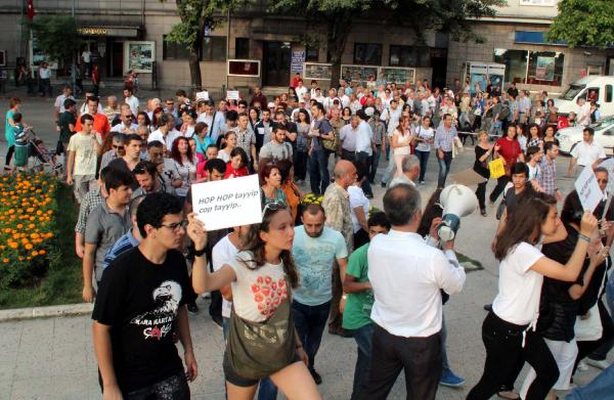 Zonguldak\'ta Gezi Parkı Eylemlerine Destek Yürüyüşü