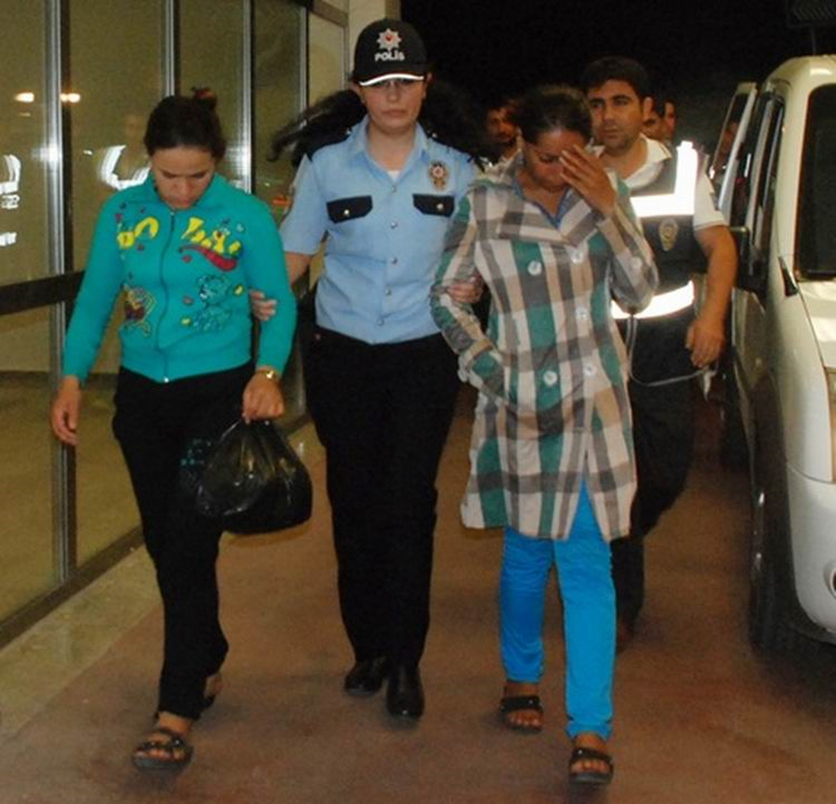 3 Suriyeli Fuhuş Operasyonunda Gözaltına Alındı