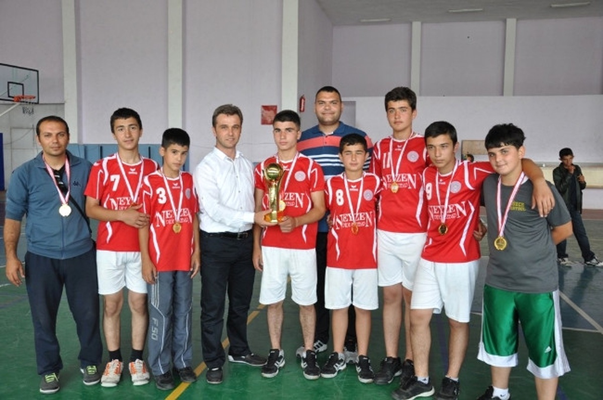 Açık Alan Hentbol Şenliği Sona Erdi