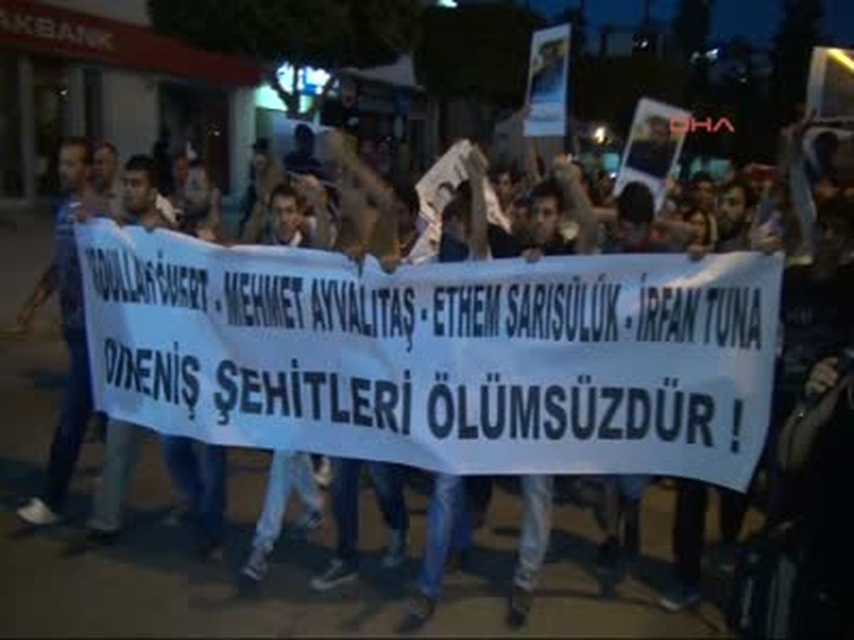 Adana\'da Gezi Parkı İçin 2 Bin Kişi Yürüdü