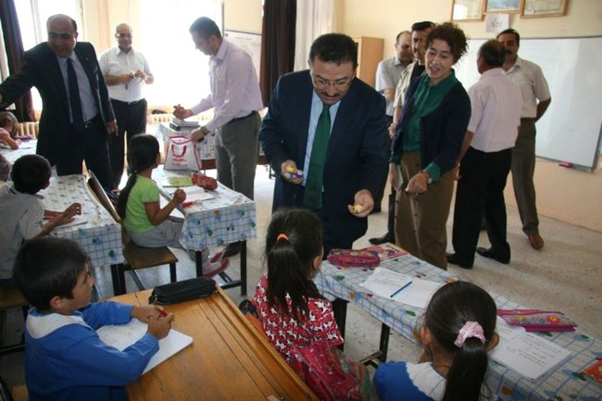 Aksaray Valisi Altınok Okulları Gezdi