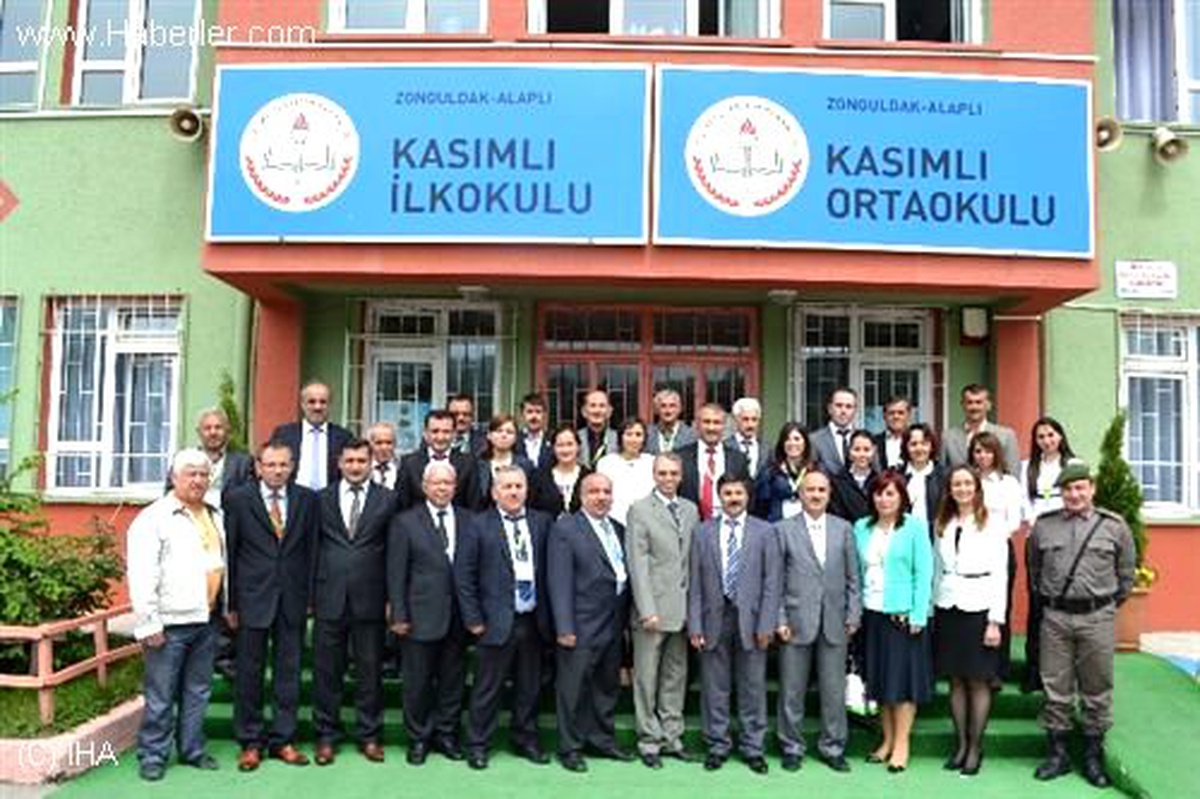 Alaplı Kasımlı İlk ve Ortaokulu Ödül Töreni İçin Ankara'da
