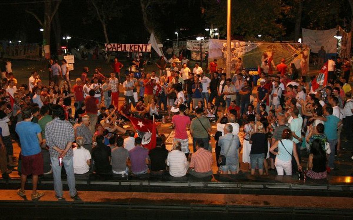 Antalya\'dan Gezi Parkı\'na Destek