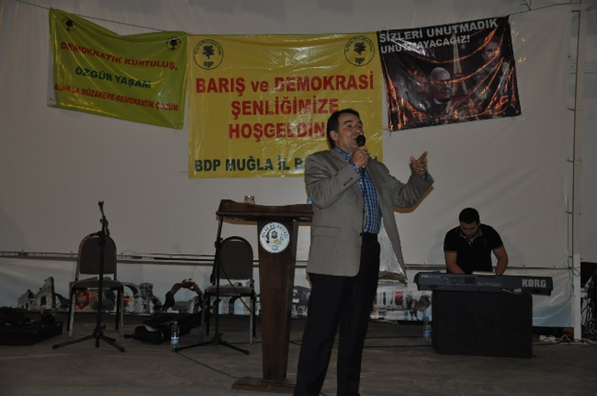 Bdp, Milas\'ta Barış ve Demokrasi Şenliği Düzenledi