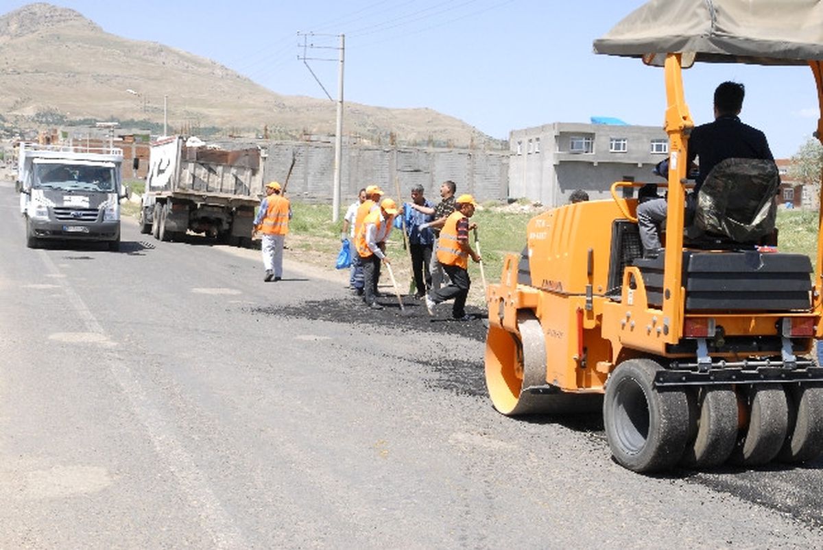 Bozuk Yollar Onarılıyor