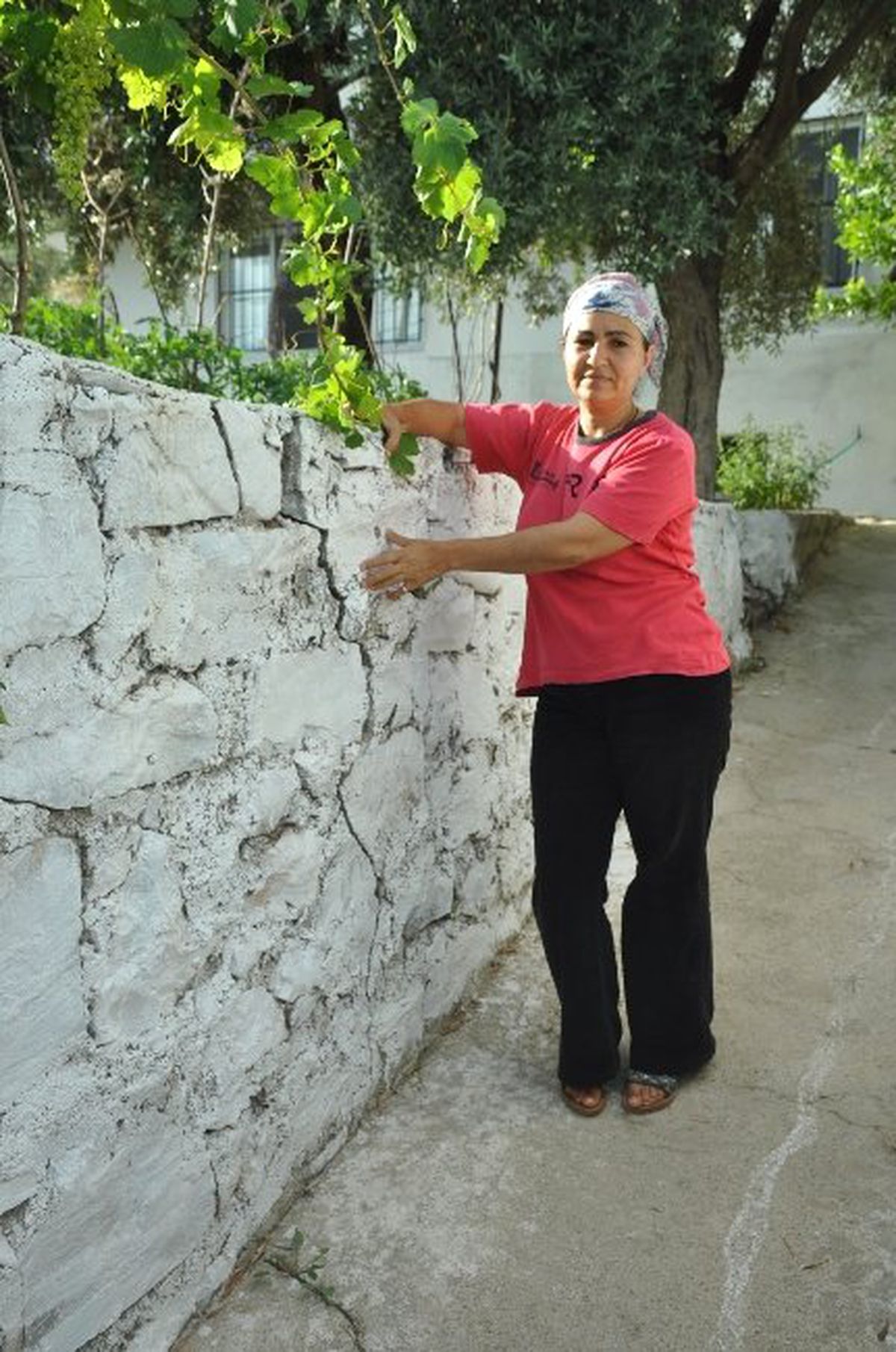Bu Yol Mahallelinin Uykularını Kaçırıyor