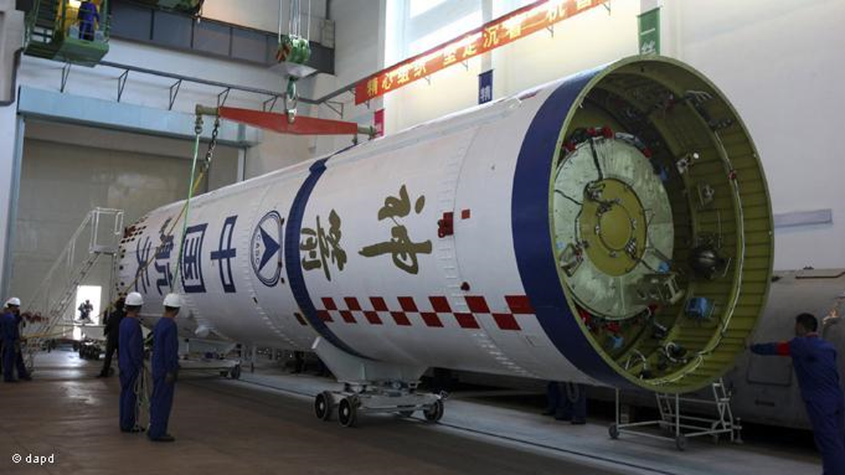 Çin\'in Uzay Aracı, Tiangong 1 Uzay İstasyonuna Kenetlendi