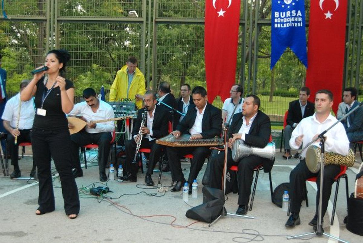 Çocuklar \'Tatile Merhaba\' Dedi