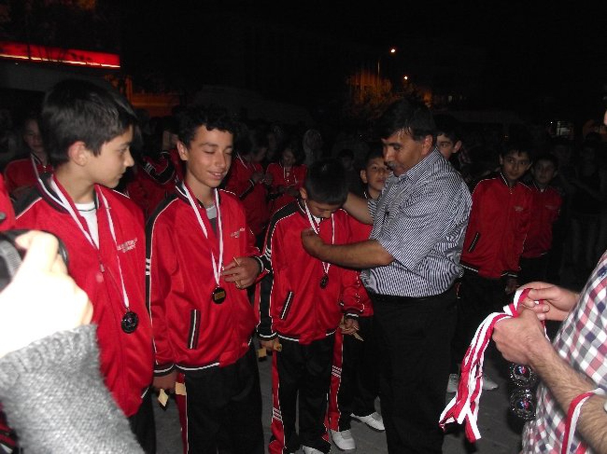 Gazi Emet İlköğretim Okulu Türkiye İkincisi