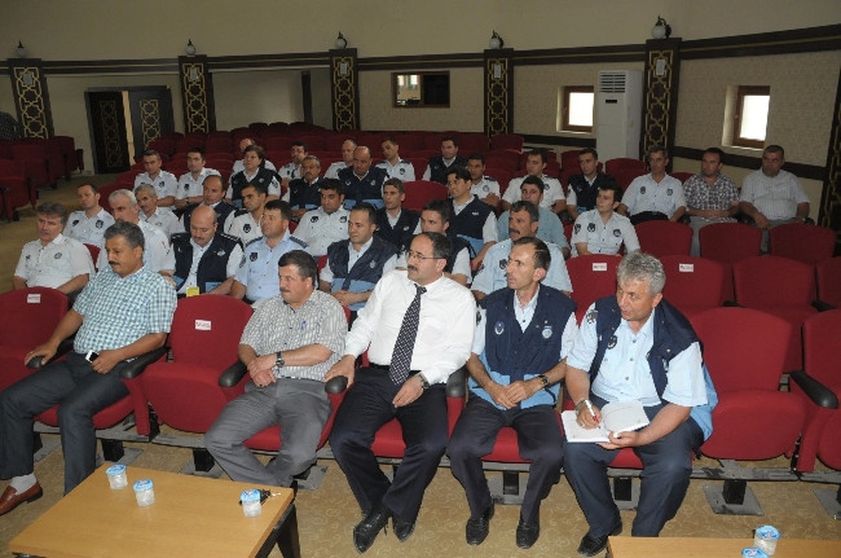 İnegöl Zabıtasına İletişim Dersi