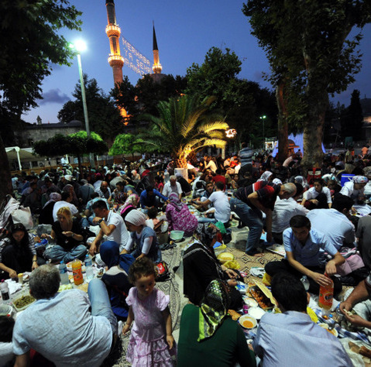 İstanbul\'un Umudu "Ramazan Turistleri"