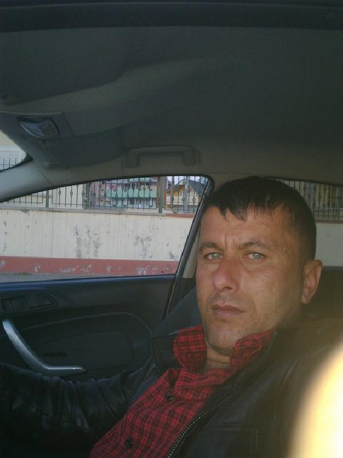 Kahveye Giren Kadın Dehşet Saçtı