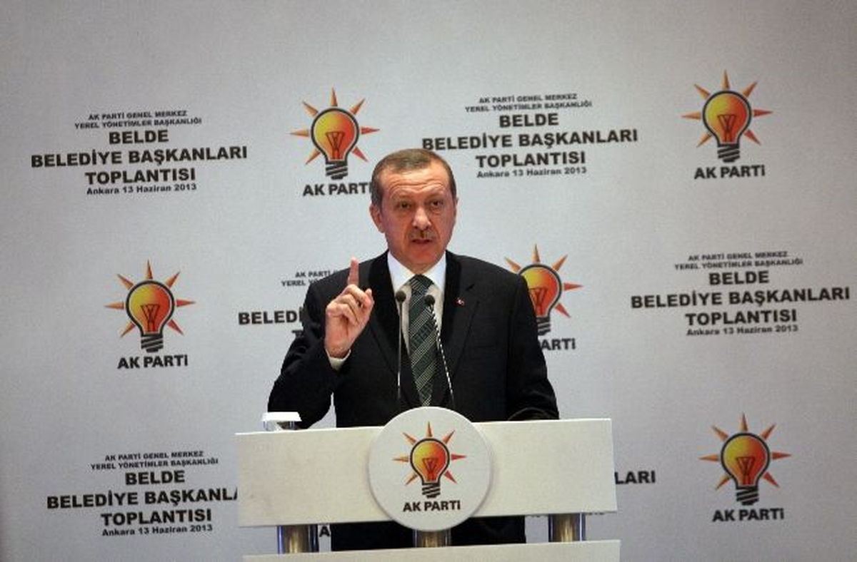 Kapatılan Belde Belediyelerinin AK Parti\'li Başkanları Toplantısı