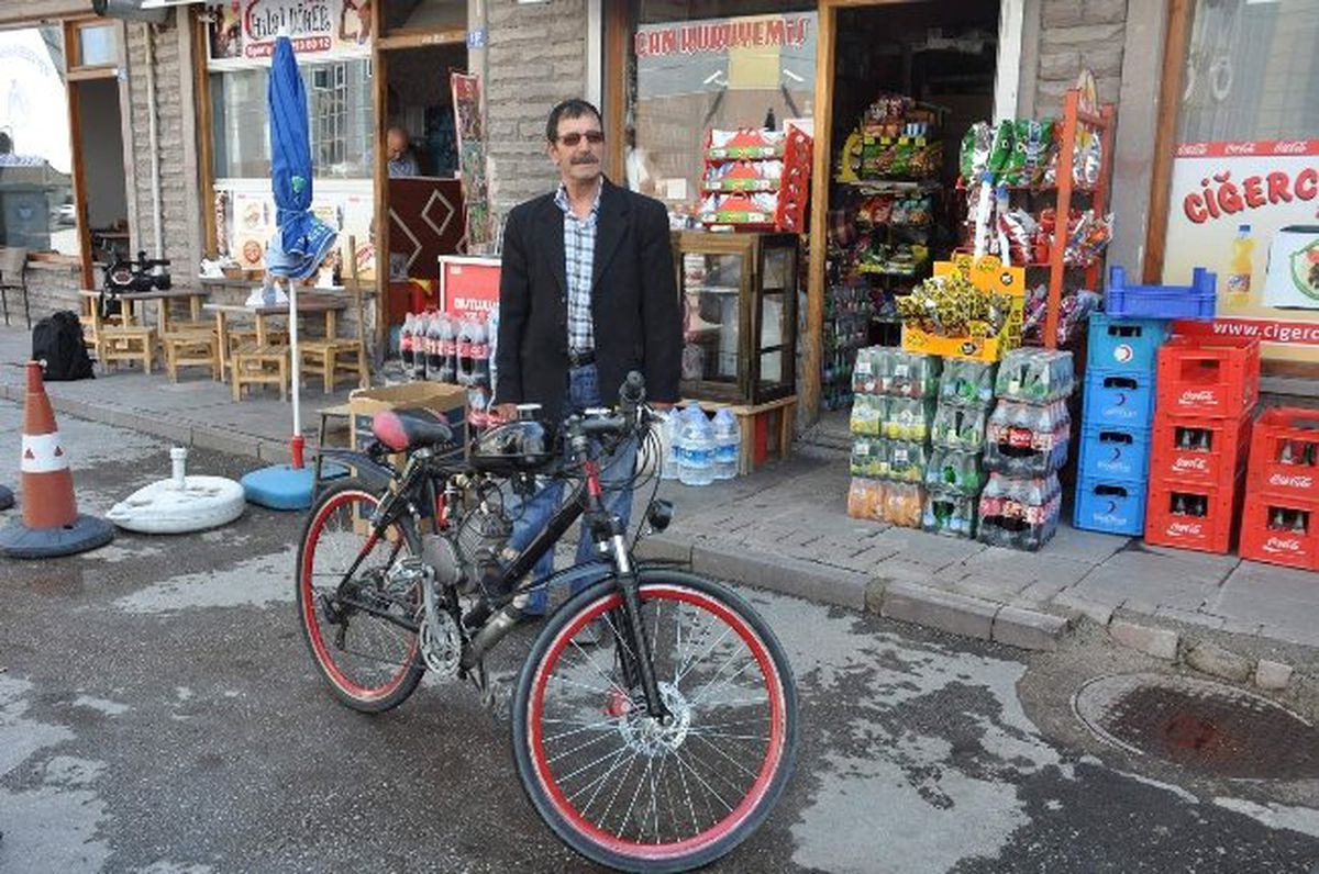 Kendi Motosikletini Yaptı