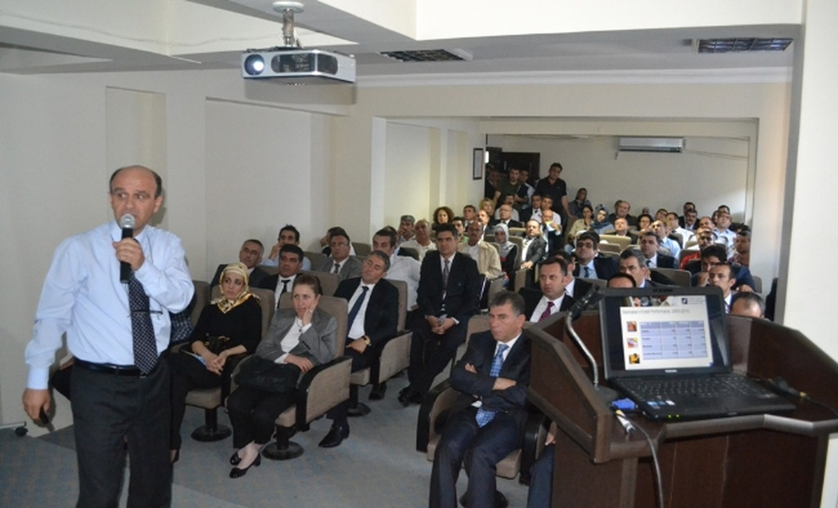 \'Kgf\' Seminerine Yoğun İlgi