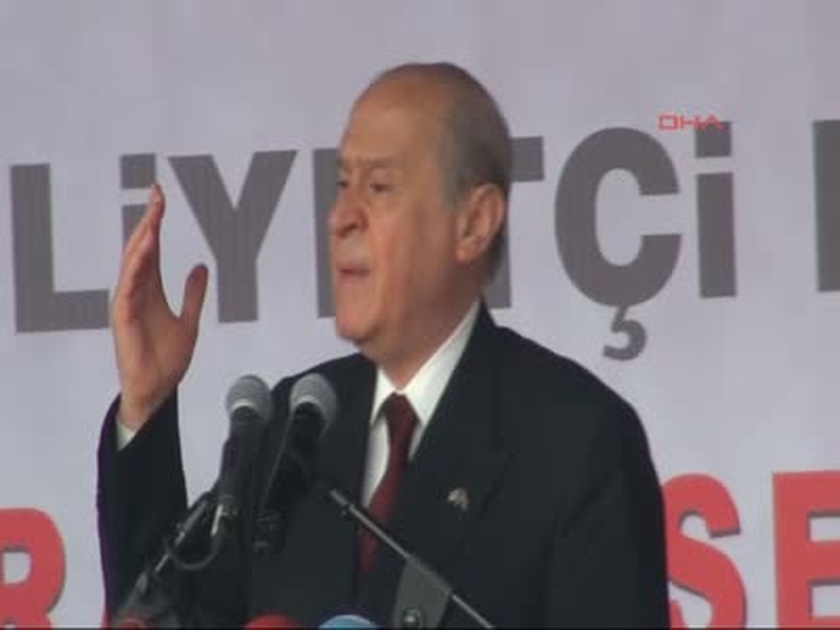 Kocaeli Bahçeli Gençlerimizin Yakasından Elini Çekmelisin Bahçeli.