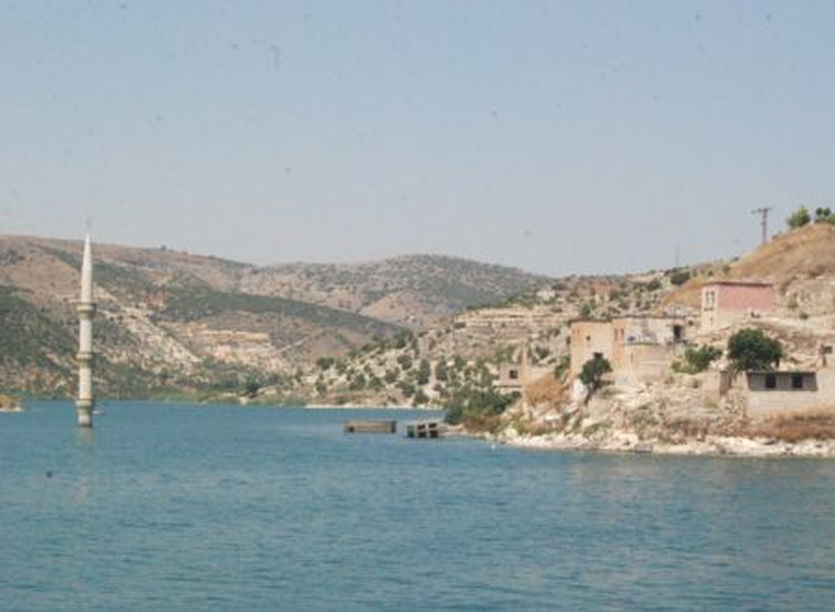 Nehirde "Tarihi Tur" Keyfi