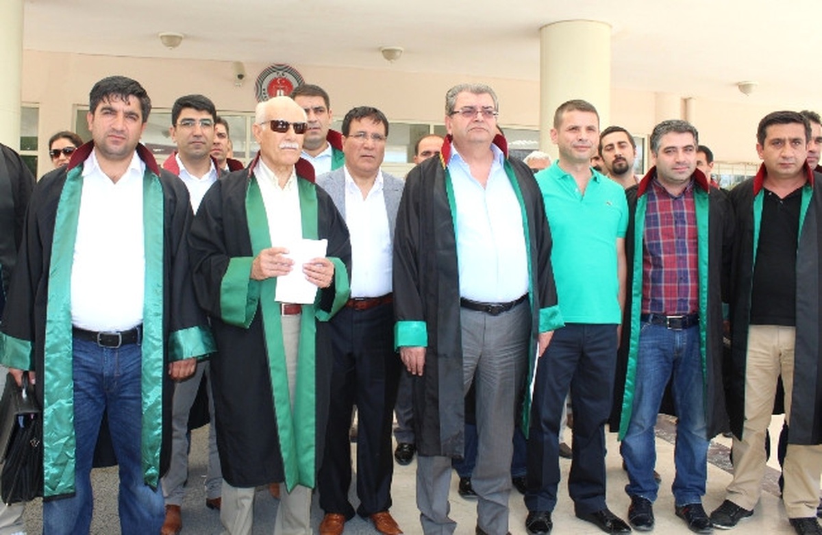 Şanlıurfa Barosu\'ndan \'Gözaltına Alınan Avukatlar\' Açıklaması