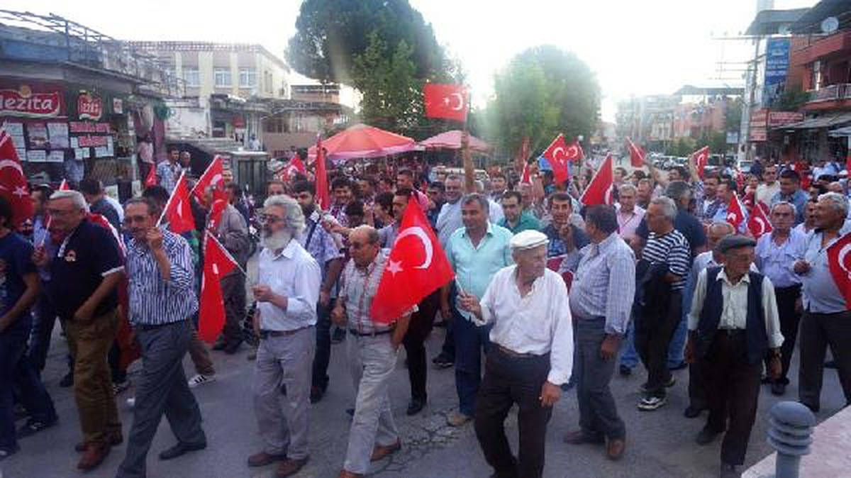 Sarıgöl\'de Geziye Destek Yürüyüşü