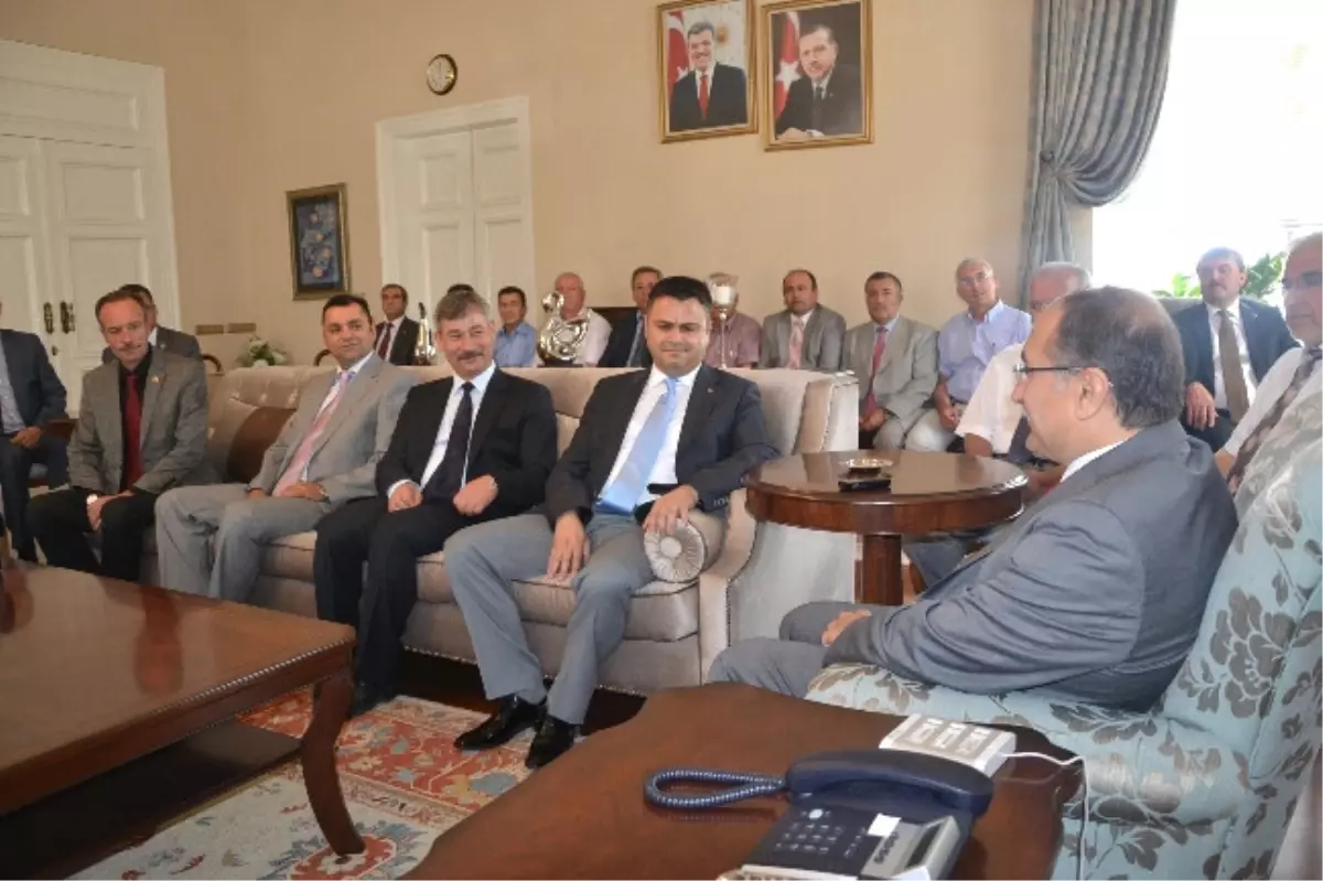 Saruhanlı Protokolünden Vali Savaş'a Ziyaret