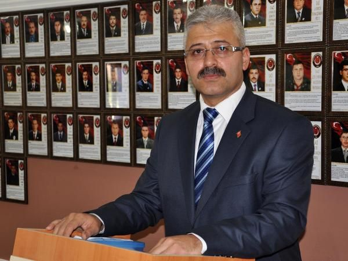 Sivas Şehit Ailelerinden Gezi Parkı Tepkisi Şehit Ailelerinden Gezi Parkı Tepkisi Sivas Şehit...