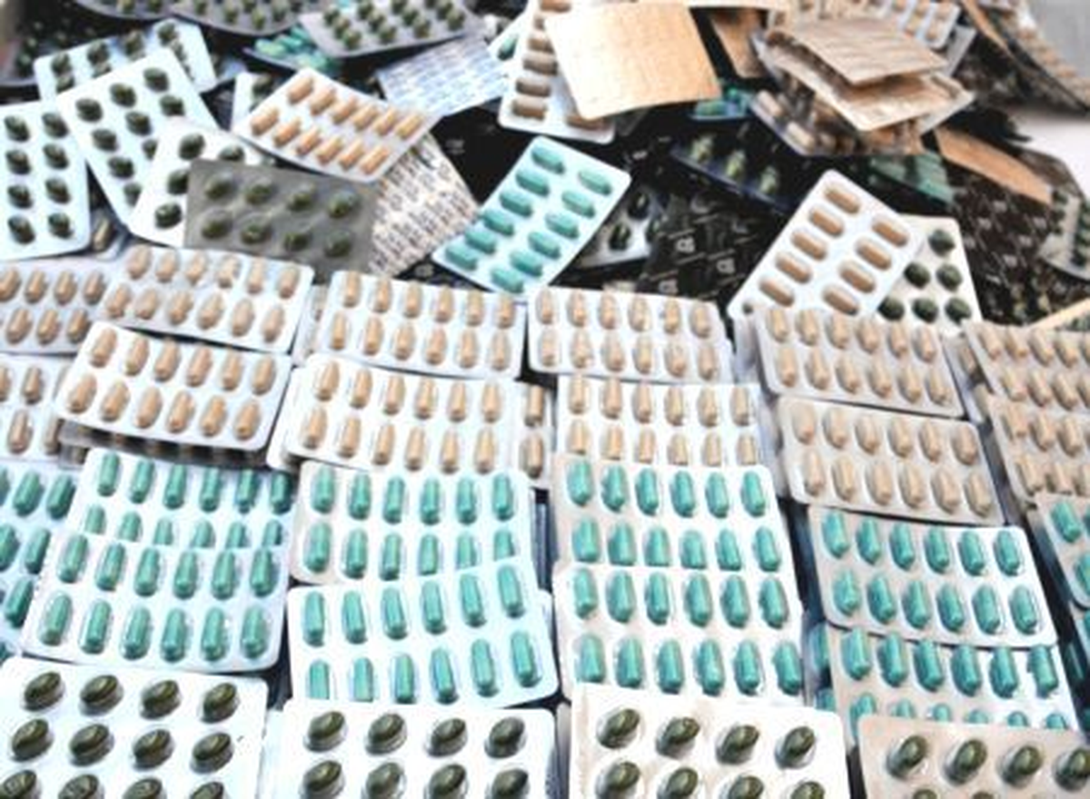 Sivas\'ta Kaçak Zayıflama Hapı Ele Geçirildi