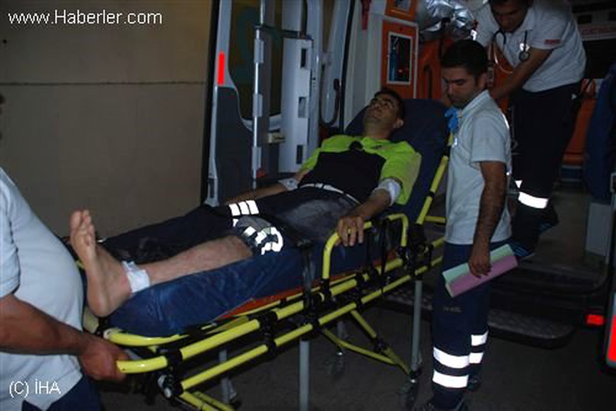 Şüpheli Motosikleti Kovalayan Polis Kaza Yaptı: 1 Yaralı