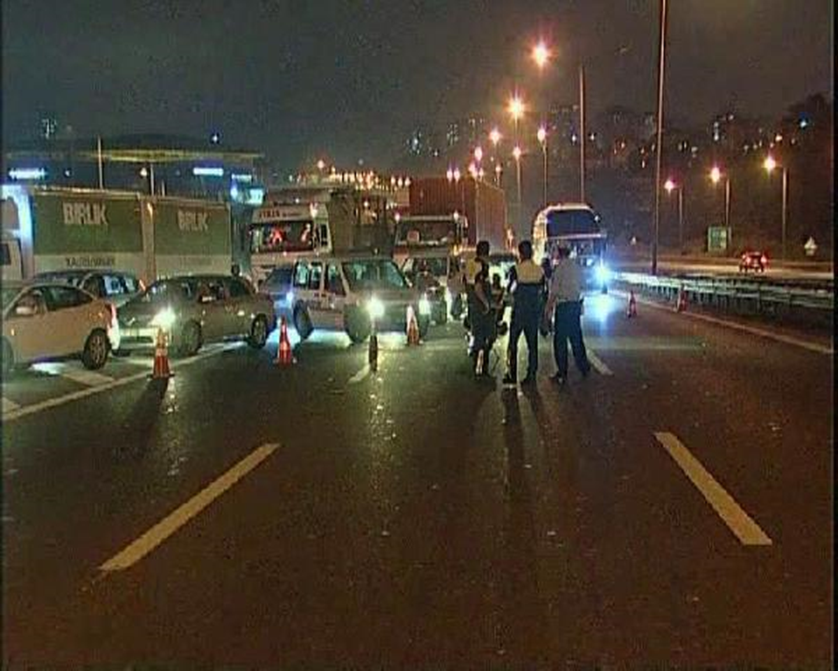 Tem\'de "Gezi Parkı" Yürüyüşü Trafiği