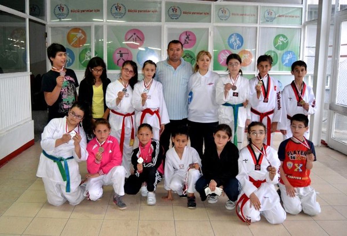 Tepebaşı Belediyesi Taekwondoda 33 Madalya Kazandı