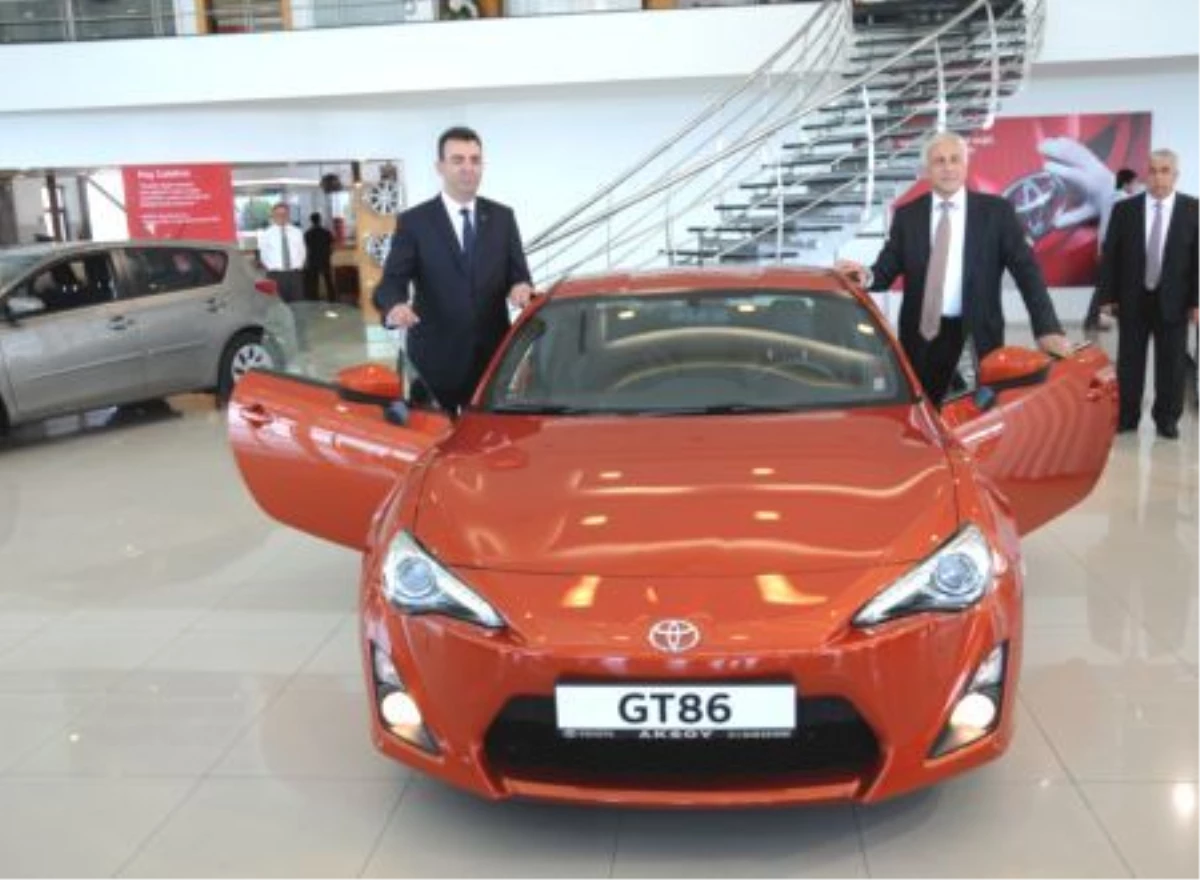 Toyota, Kayseri\'de Yeni Modellerini Tanıttı