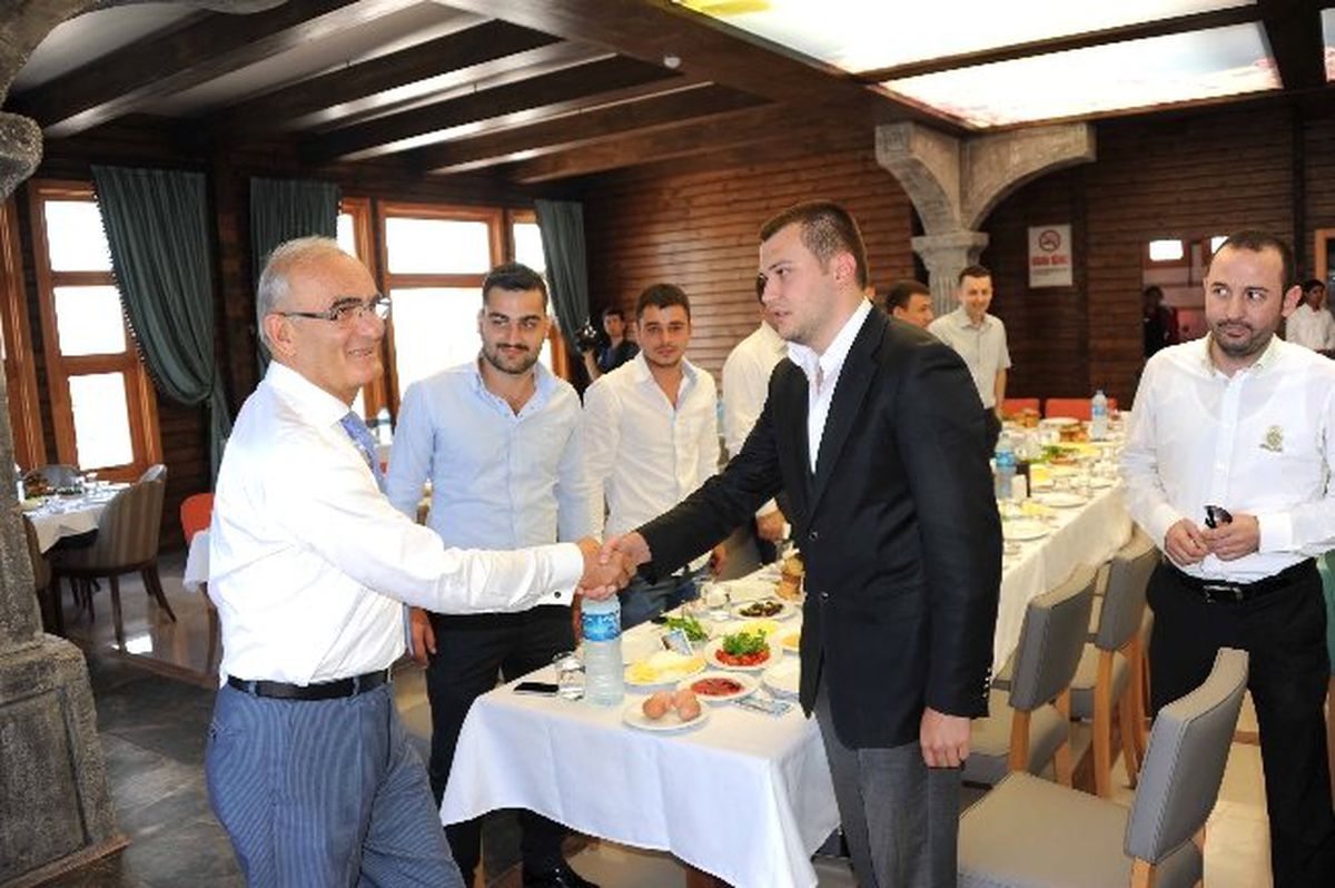 Yılmaz\'dan İhracat Çağrısı