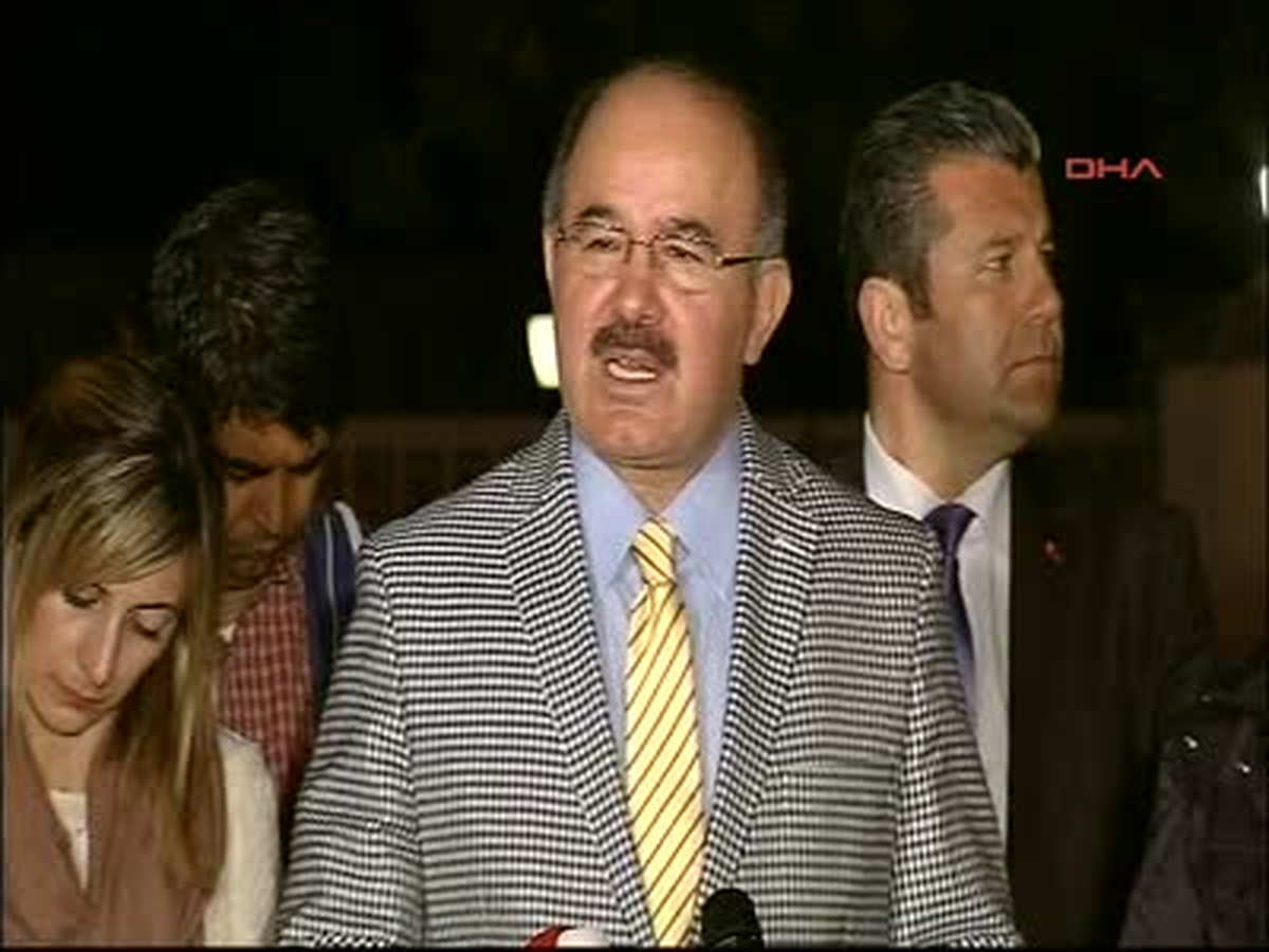 2 Başbakan\'ın Taksim Dayanışması Sözcüleri ve Sanatçılarla Olan Görüşmesi Sona Erdi