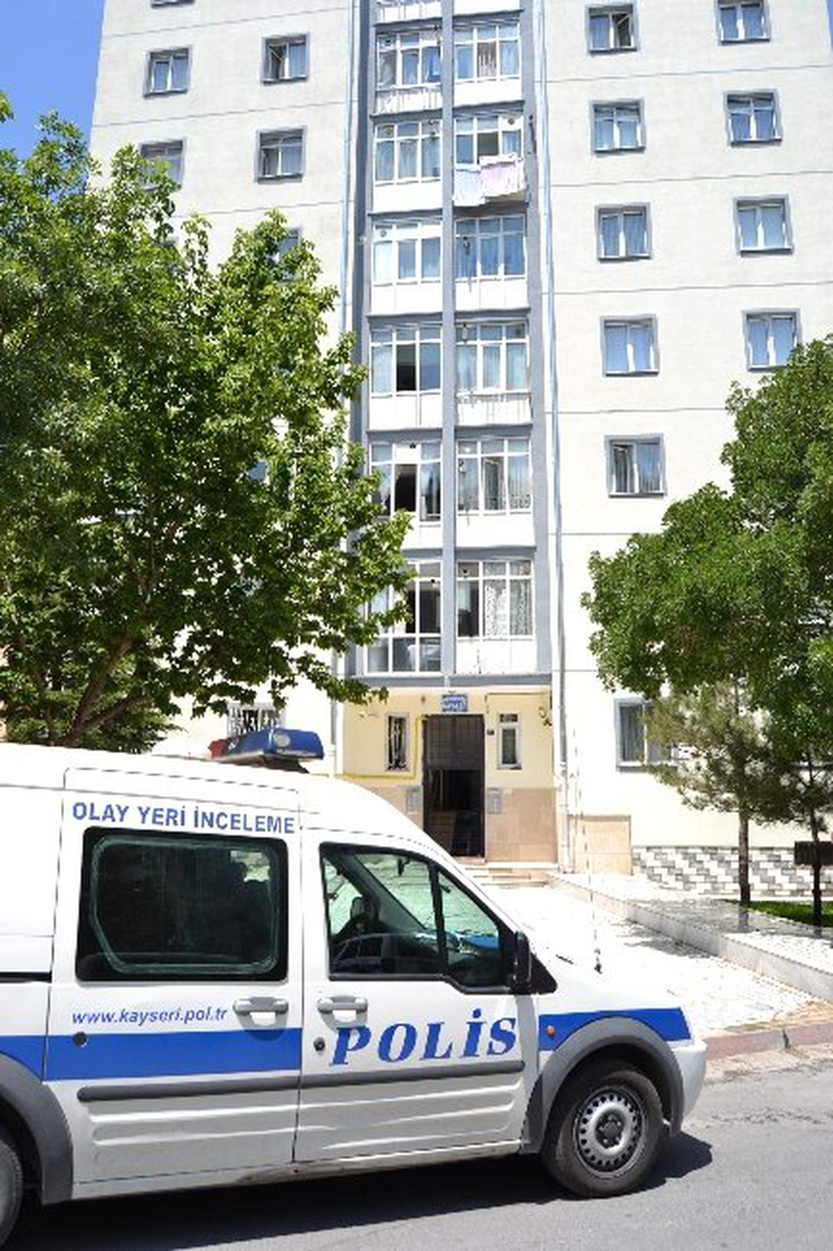 56 Yaşındaki Kadın Girdiği Bunalım Sonucu Kendini Asarak İntihar Etti