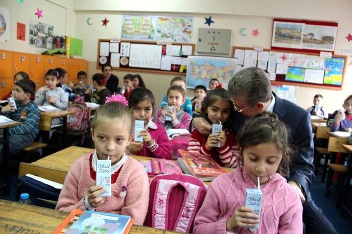 Bartın\'da Yarım Milyon Süt Dağıtıldı