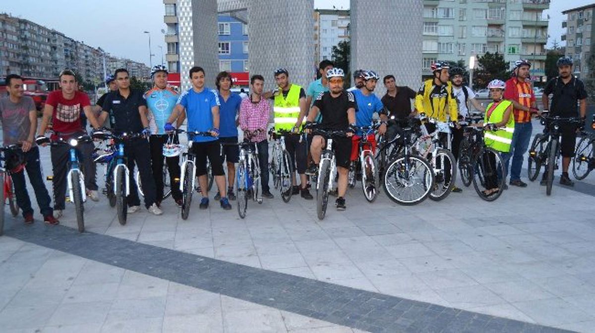Bisiklet Severlerden Şehir Turu