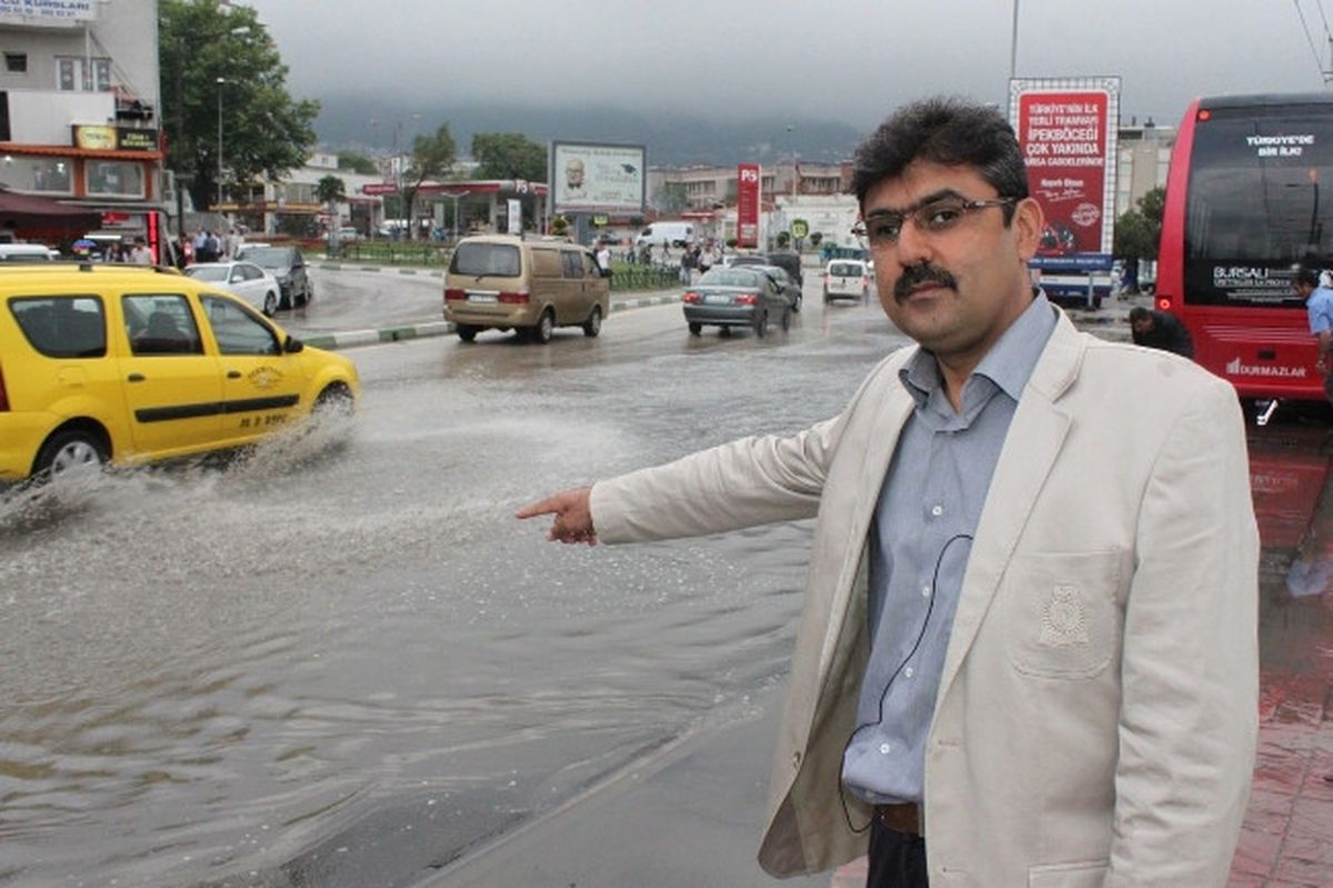 Bursa\'nın Tıkanan Rögarlarına BBP\'den Tepki