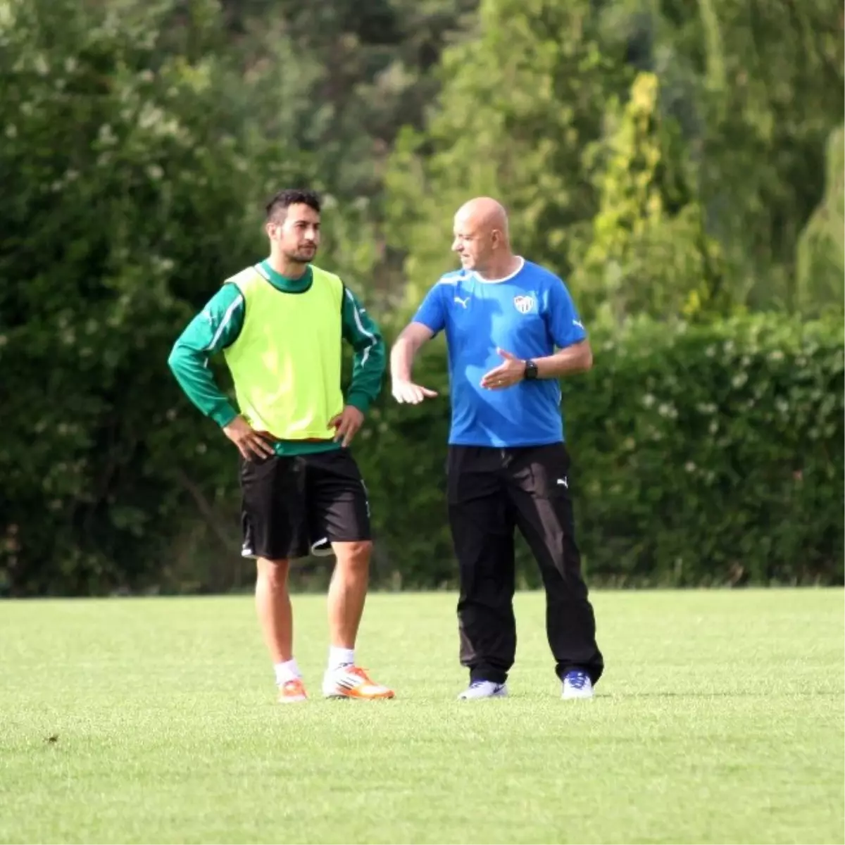 Bursaspor'da Teknik Heyetten Ozan İpek'e Uyarı