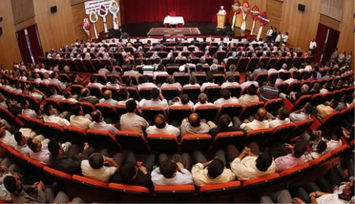 Diyanet İşleri Başkanı Din Görevlileriyle Bir Araya Geldi