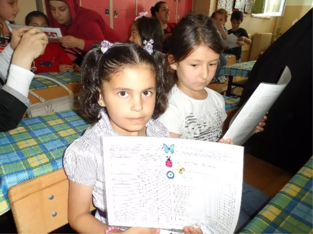 Düzce\'de 70 Bin Öğrenci Karne Aldı