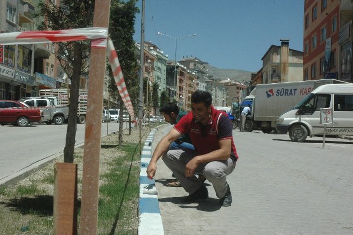 Hakkari Esnafından Örnek Davranış