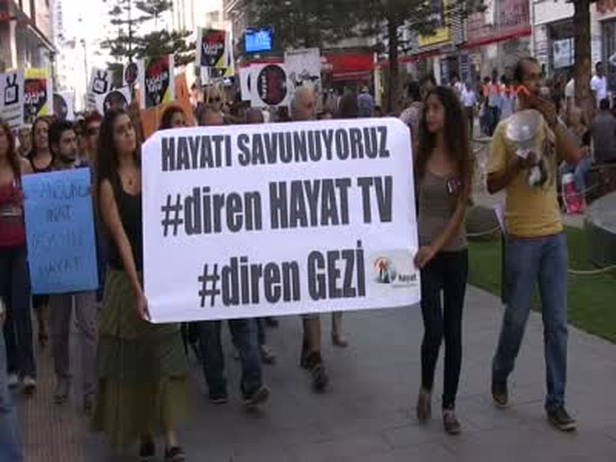 Hayat Tv İçin Antalya\'da Eylem